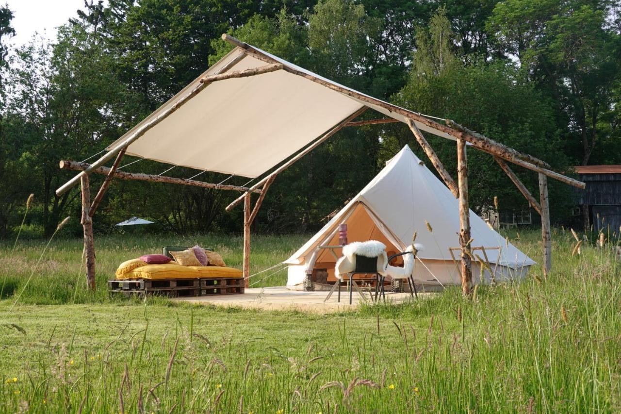 Отель Glamping Du Moulin Бастонь Экстерьер фото